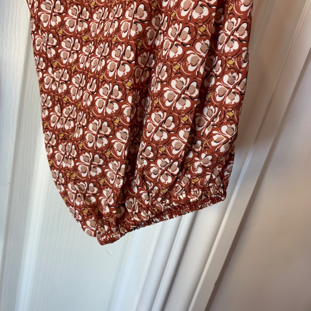 Max Studio Boho V-Neck Blouse with Tie Belt – Smocked Back – Earthy Rust Brown L - Picture 6 of 11